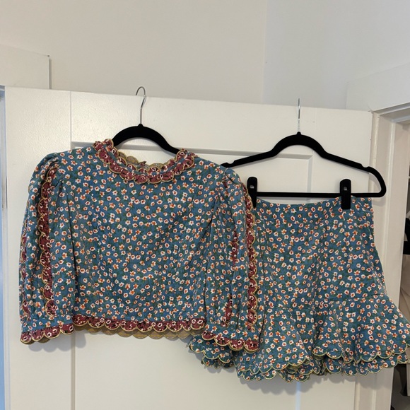 CeliaB Skirt Set - Picture 4 of 11